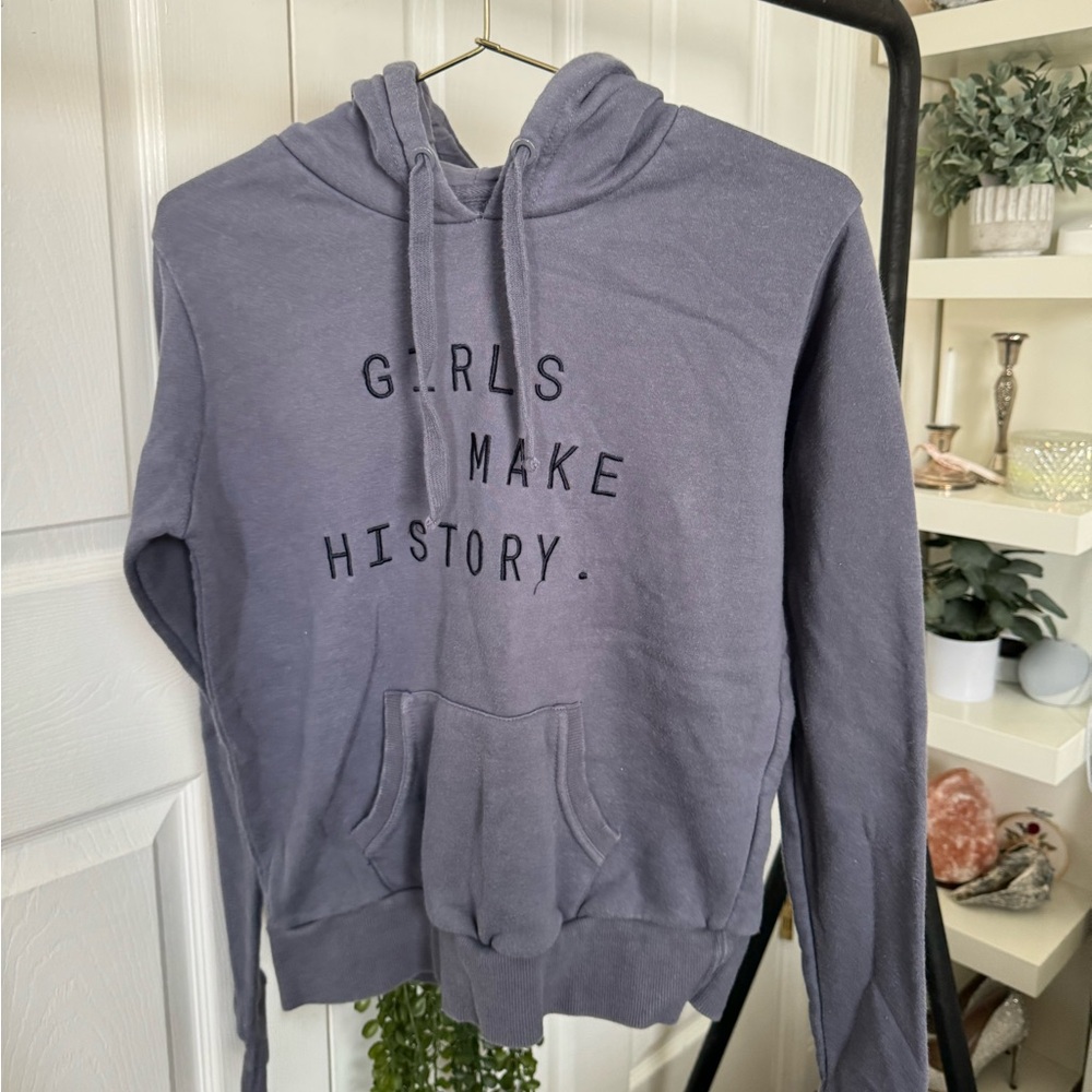 Cotton On "Girls Make History" Sweatshirt